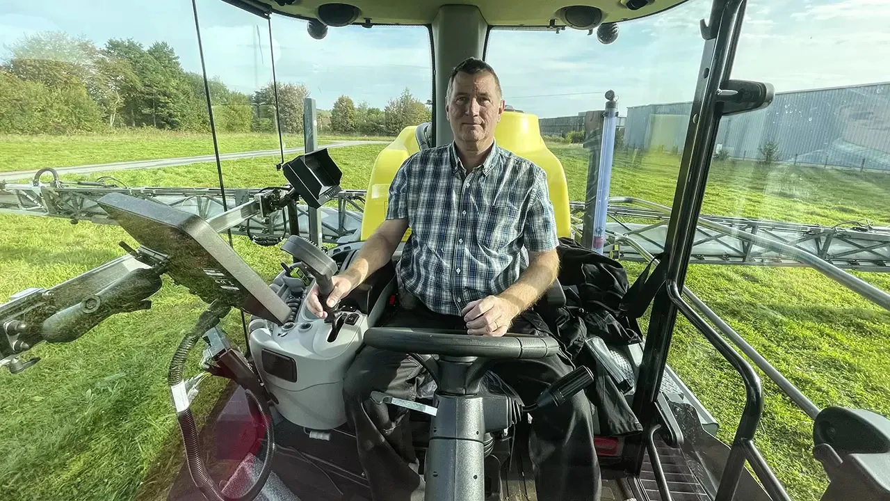 Zicht en bediening vanuit de HARDI ALPHA EvoCab